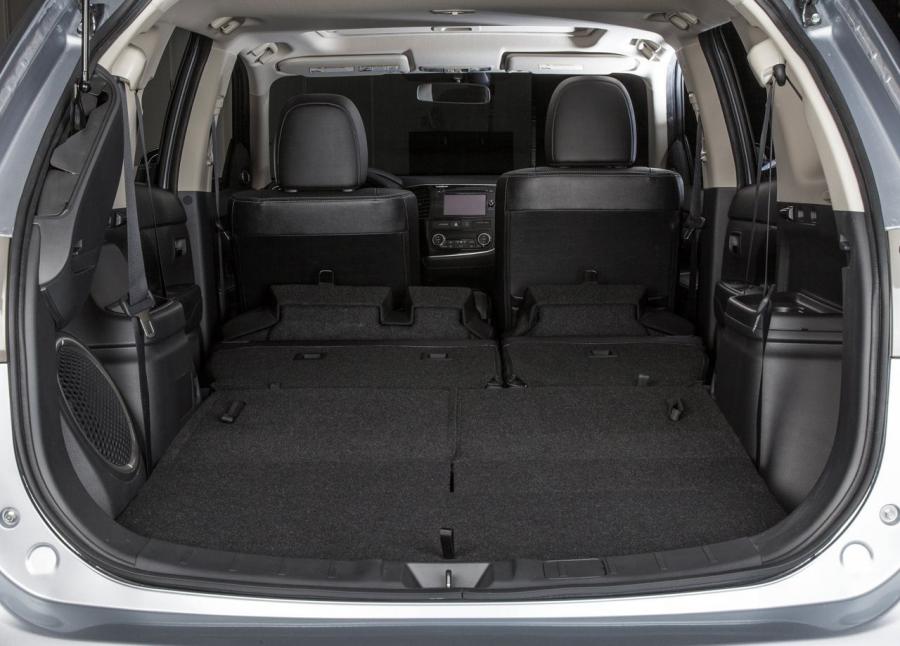  Mitsubishi Outlander 2014 года  (фото 42 из 136)